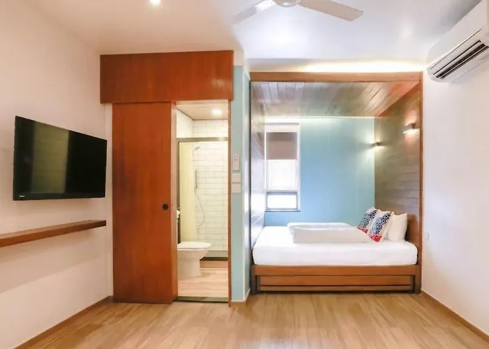 B&B Lychee Sunset Hong Kong