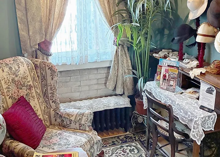 Schuster Mansion Bed & Breakfast
