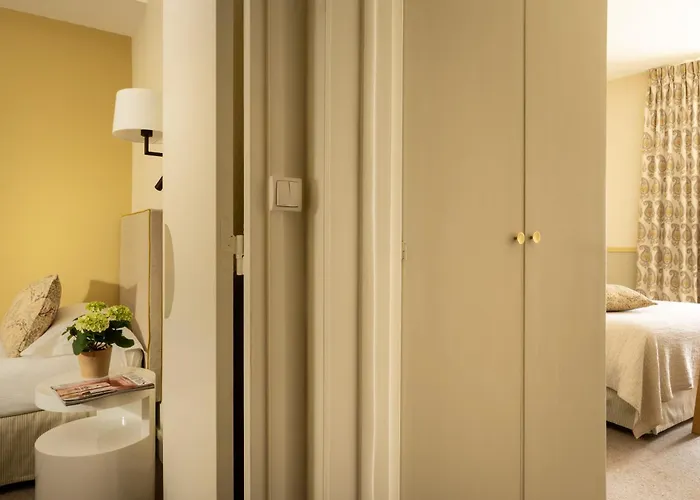 Hotel Clement
