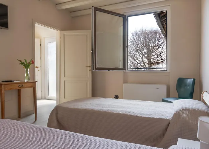 Casale Raffaello B&B Como