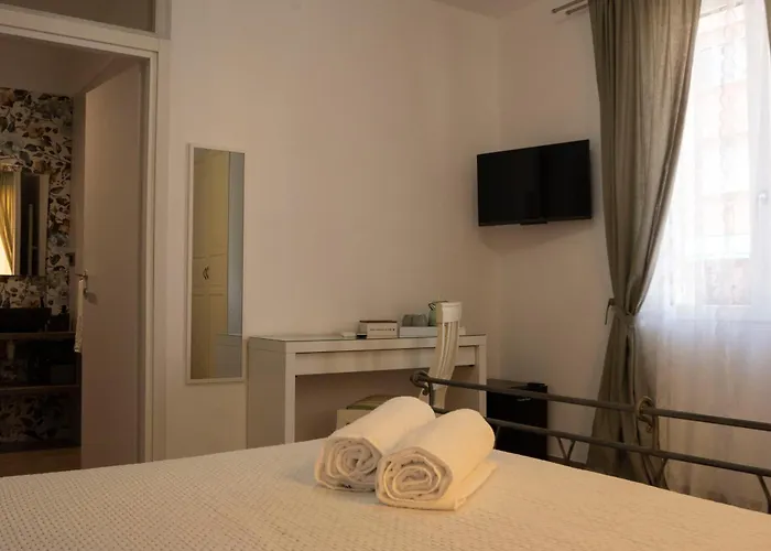 LE GEMME Bed&Breakfast con parcheggio e giardino
