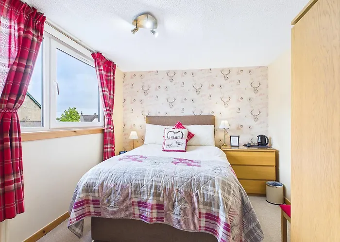 Dunroamin Bed And Breakfast