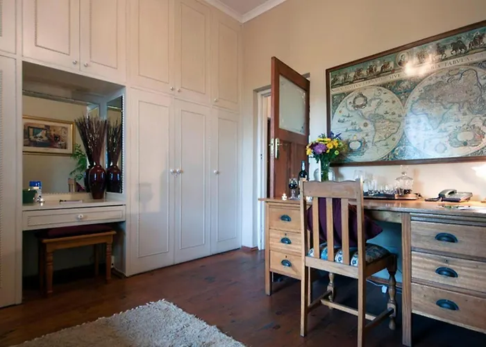 Harfield Guest Villa