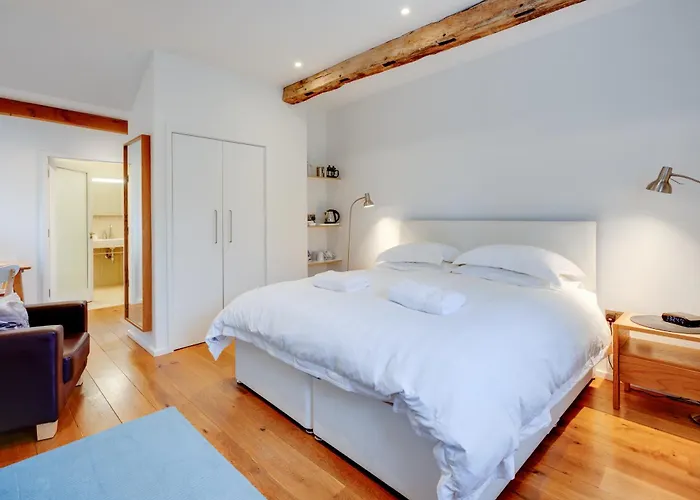 The Suites At Pannells Ash