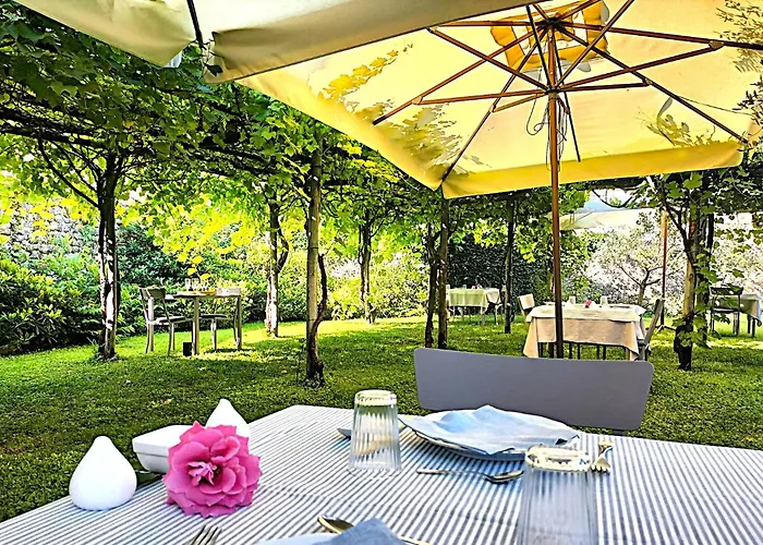 Badia Giulia Prestigious Historical B&B, Camaiore - Adults Only - No Pets