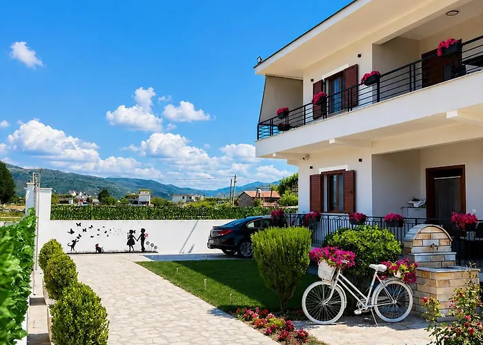 Villa Tabaku