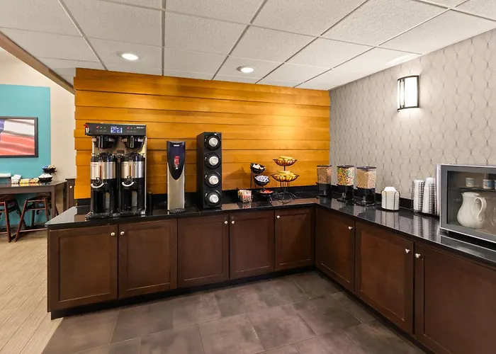 Heritage Inn & Suites San Antonio Airport, Trademark Wyndham