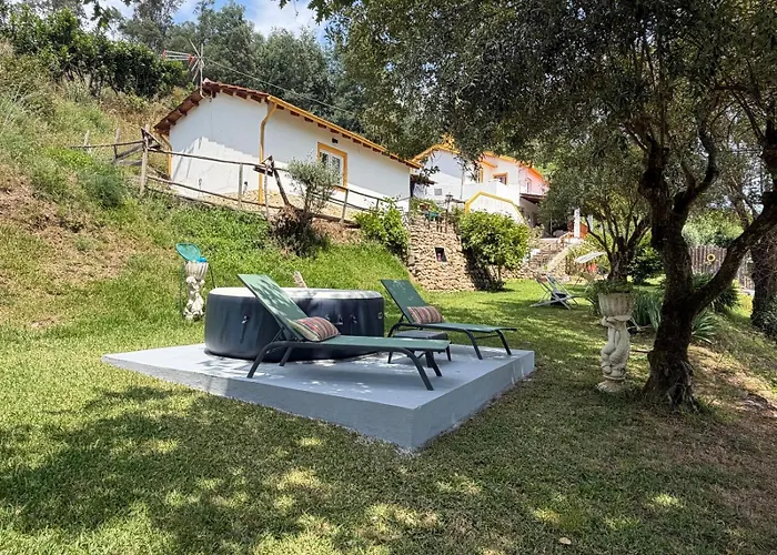 Magnolias Cottage With Jacuzzi And Mountain View