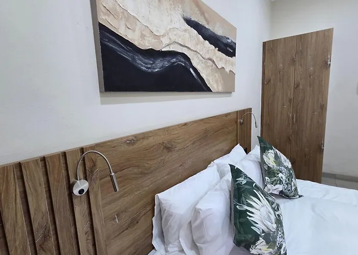 Morgenzon Lodge - Serviced Units