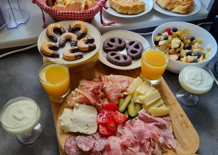 Lalunamia B&B And Holiday Apartment