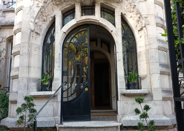 Le 41, B&B Chambre Et Salle De Bains Privatives Dans Un Hotel Particulier Art Nouveau - Nancy Gare