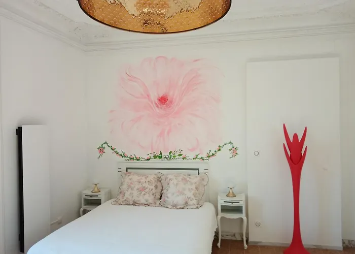 Le 41, B&B chambre et salle de bains privatives dans un hôtel particulier Art nouveau - Nancy Gare