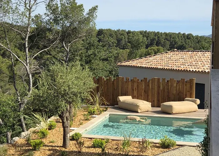 Les Champs Gallone suites avec jacuzzi privatif