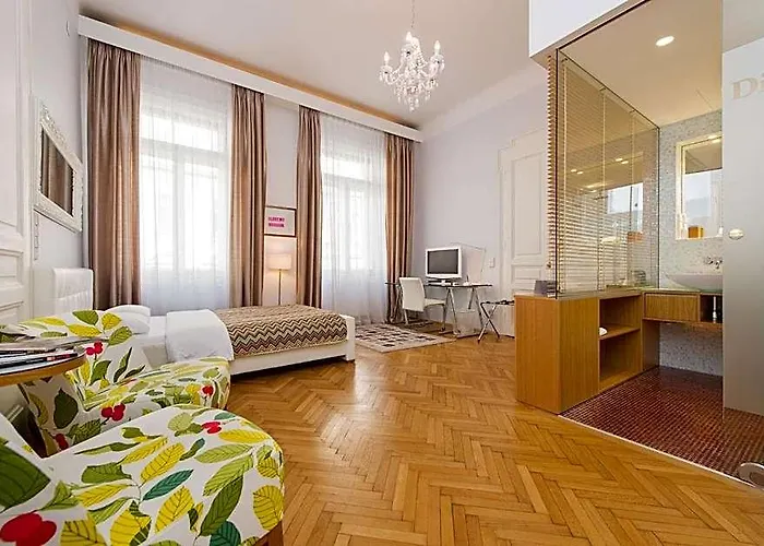 Rosa Linde - Comfort Rooms Wien