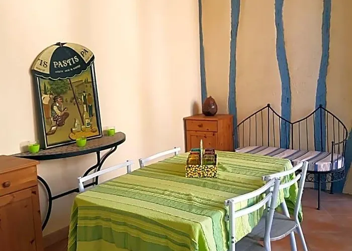le patio de l'oustal