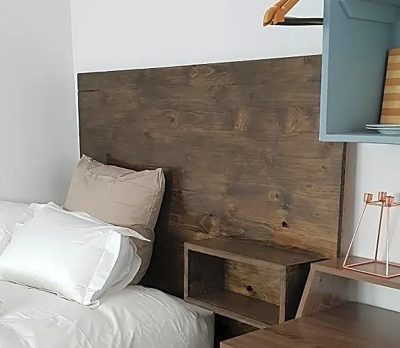 Emmaus Single Room