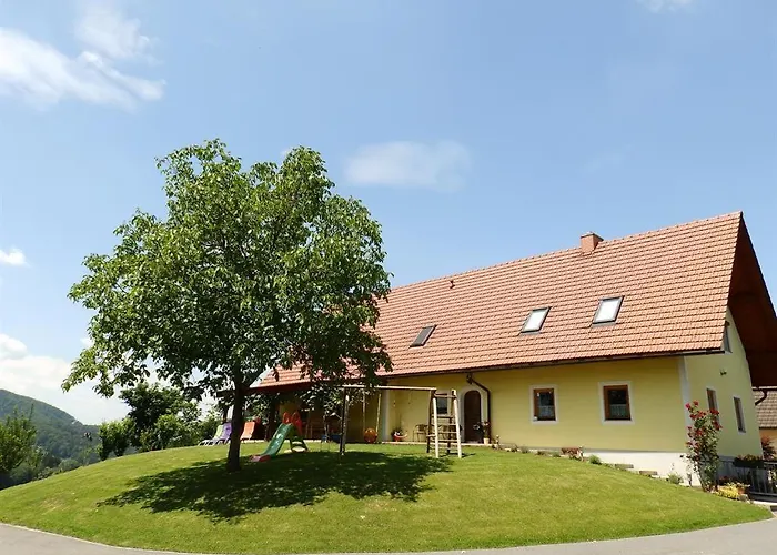 Obst- Und Weinbauernhof Bernhard