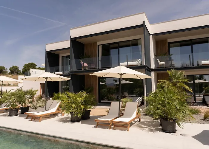 Luxury Experience Suites