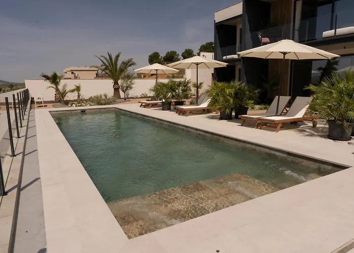 Luxury Experience Suites
