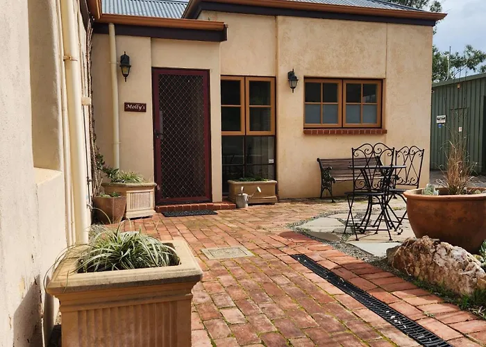 Marananga Cottages