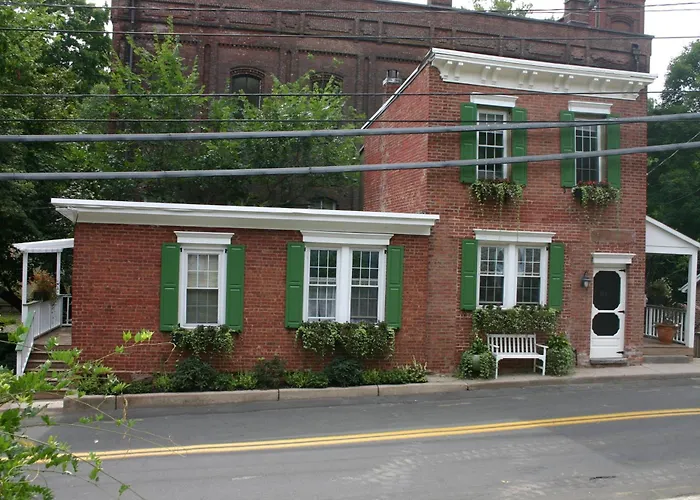 Riverview Organic Bed & Breakfast And Wellness Center