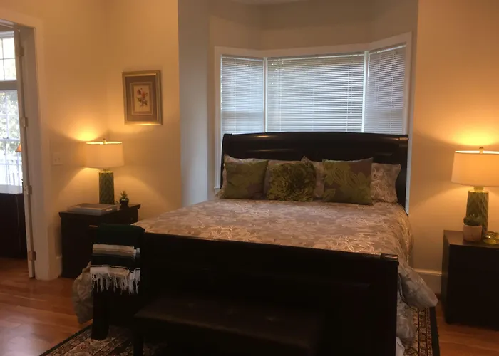 Loudoun Valley Manor B&B