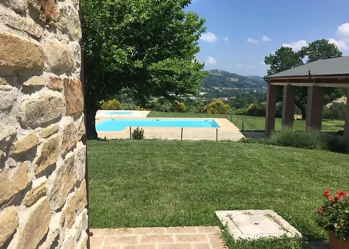Amico Country House