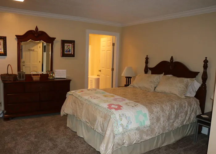 Cedar Grove Inn