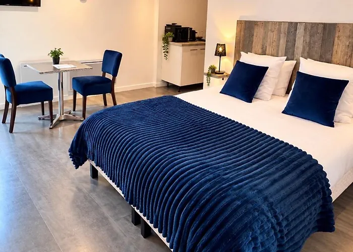 Aux Charmes - Suites De Charme Avec Plaisir Petit Dejeuner En Chambre, Cote D Opale
