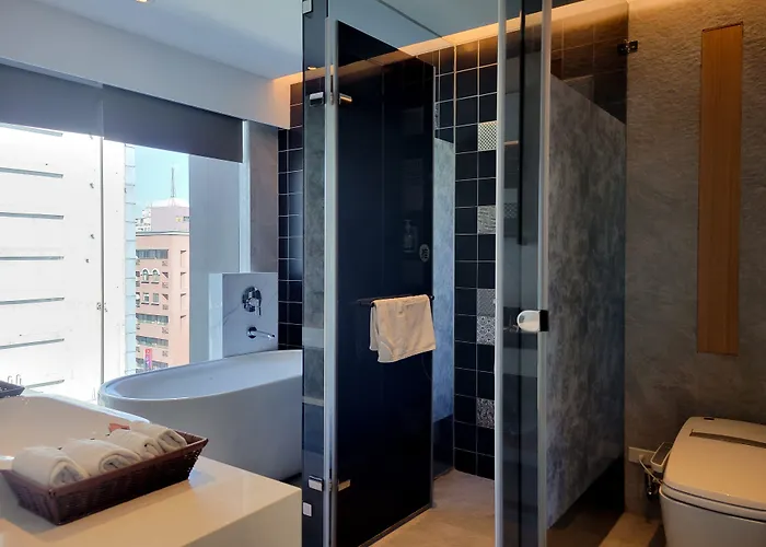 Check Inn Taichung Zhongshan