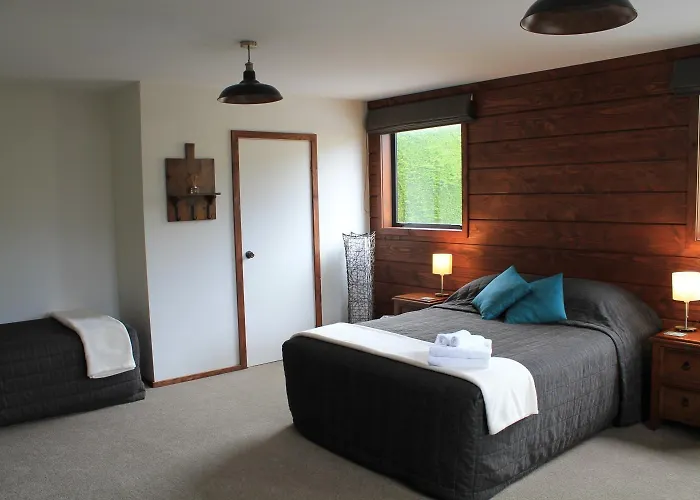 Inn The Bay Bed & Breakfast