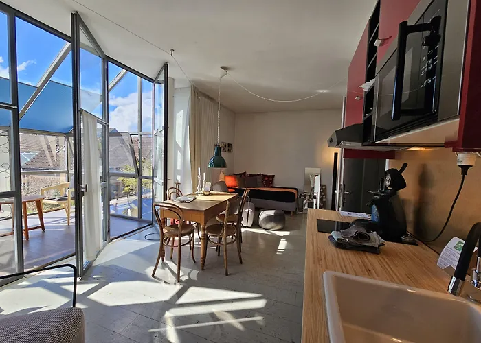 Blue Wall Bnb - Business Apartments