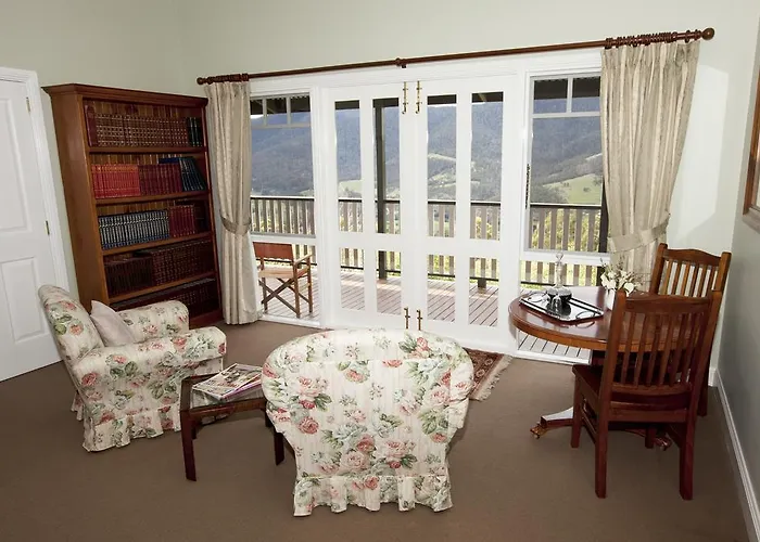 House On The Hill Bed And Breakfast