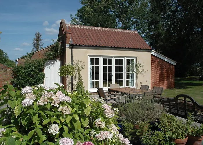 Field Cottage Bed And Breakfast