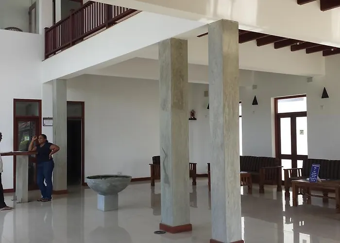 Ceylonica Beach Hotel Negombo