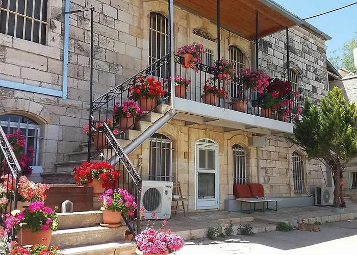 Rosary Sister Guest House Ein Karem