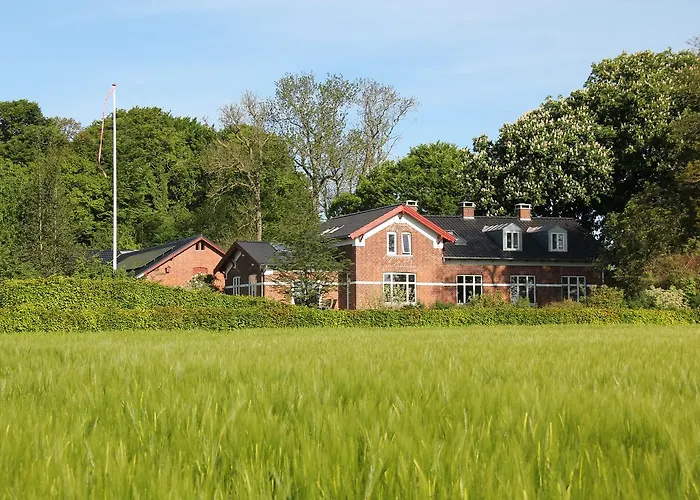 Skovlide Beautiful Farmhouse