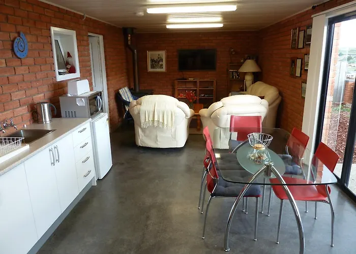 Panorama On Sorell B&B