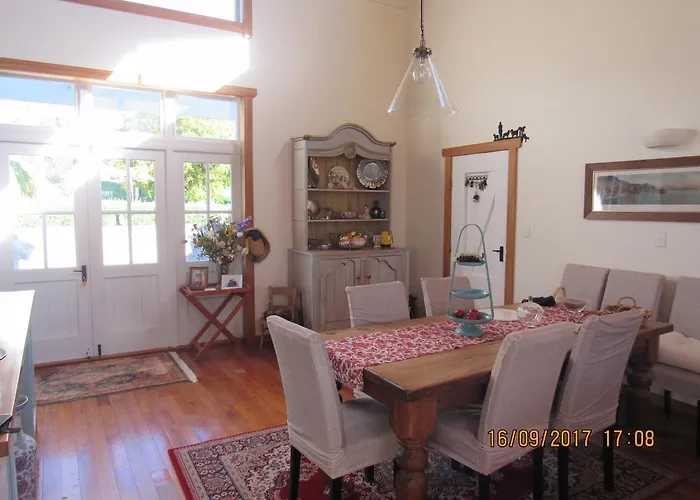 Woolshed Bed & Breakfast