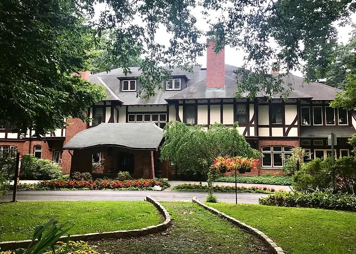 Gramercy Mansion