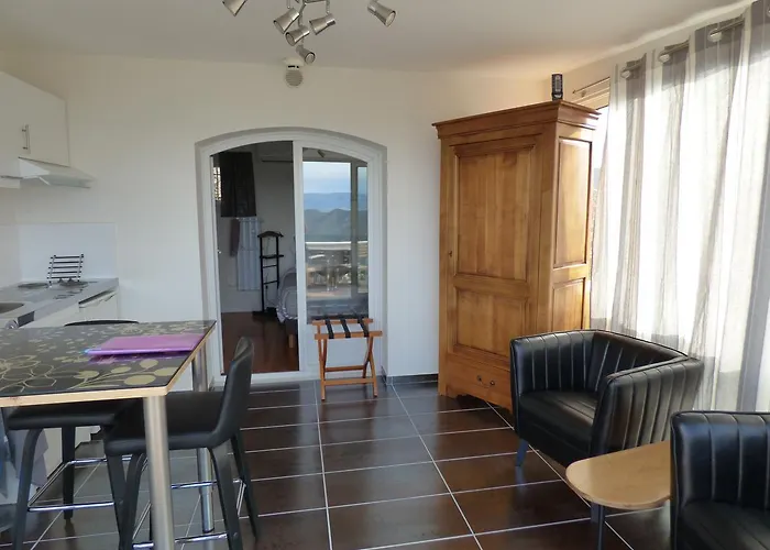 Chambre d'Hôtes avec kitchenette Vue Mer et montagnes L'Estérel Panoramique