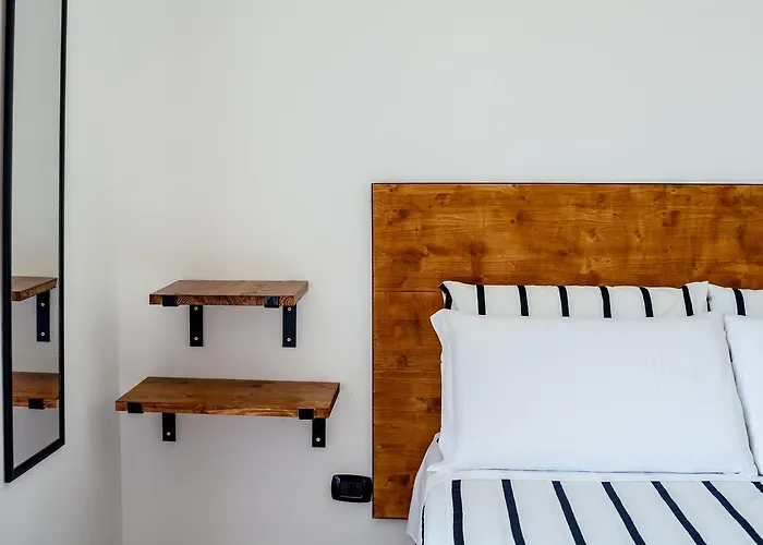 Travel B&B
