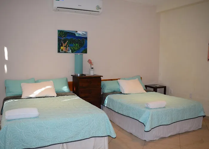 Mansion Giahn Bed & Breakfast