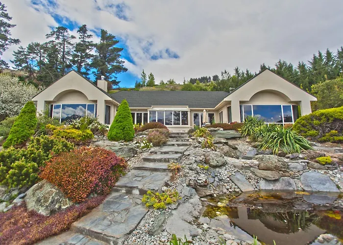 The Shan'S Lodge