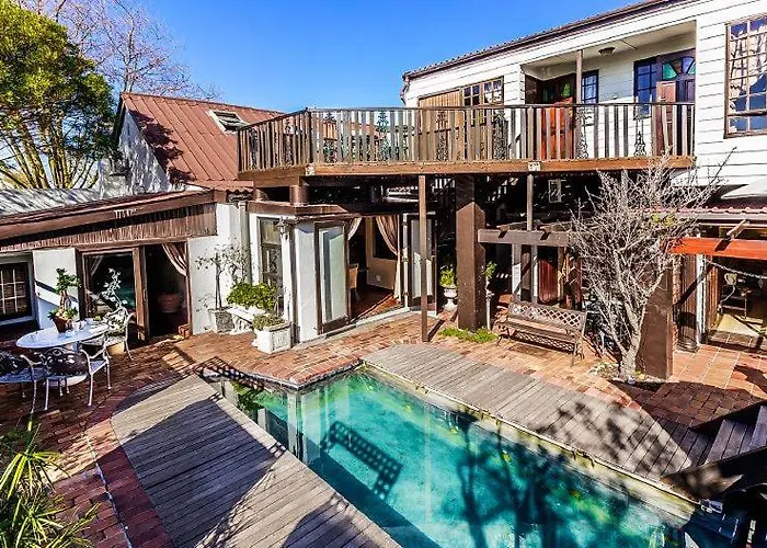 Harfield Guest Villa