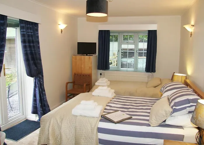 Woodacre B & B