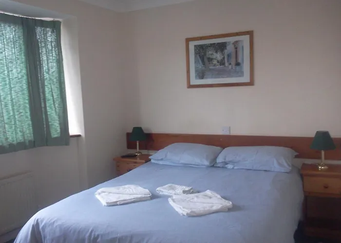 Carlton Lodge