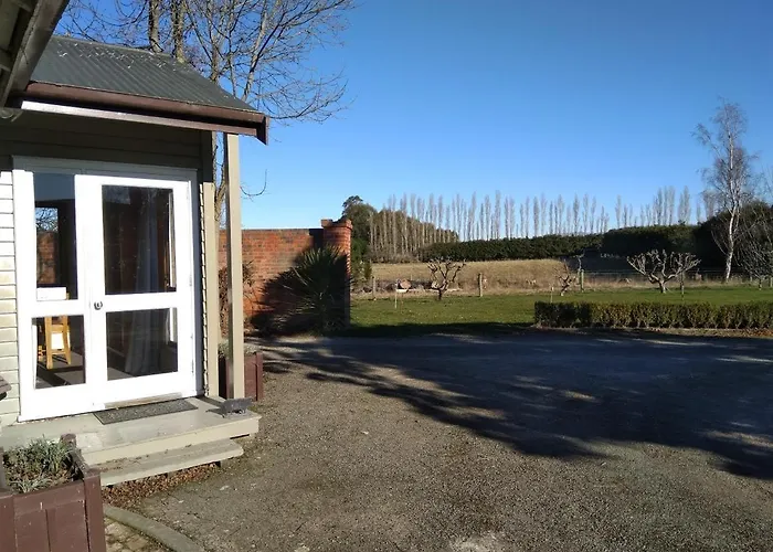 Magnolia Cottage B&B