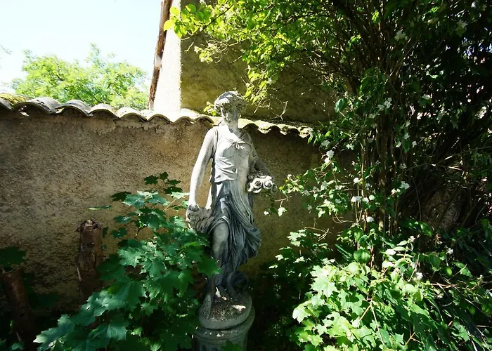 Le Clos Domremy