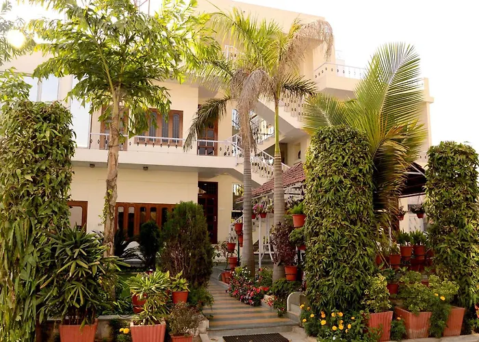 Hotel Sukhvilas